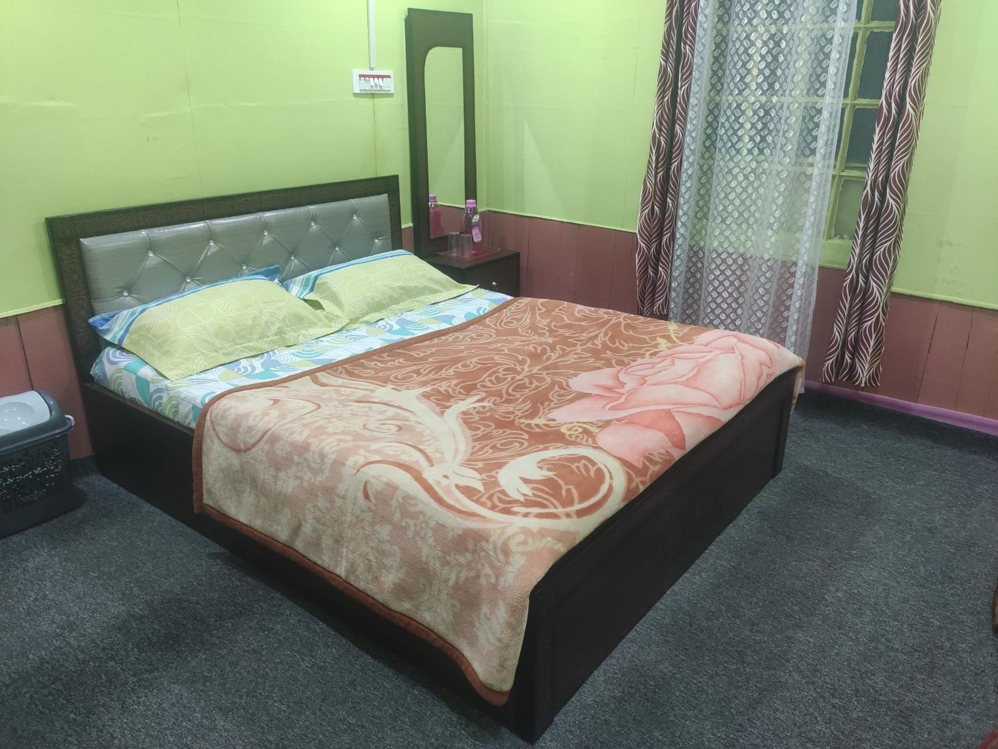 Lakeside Homestay Srinagar Kamer foto